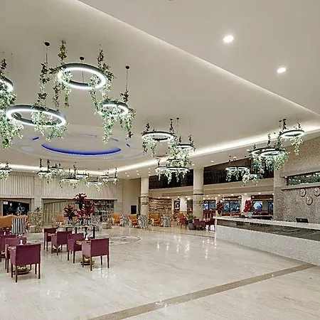 Selectum Family Comfort Side Hotel Haciobasi