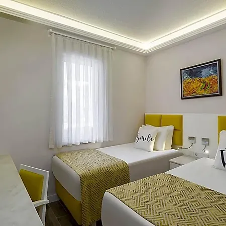 Selectum Family Comfort Side Hotel 5*